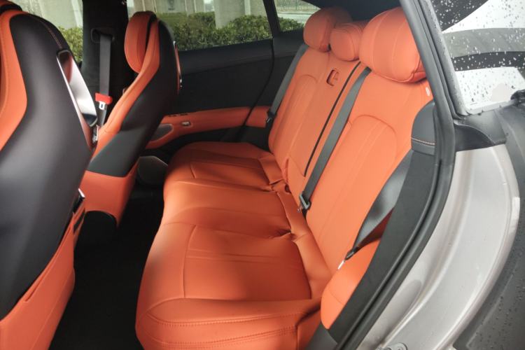 Used Xiaomi Auto YU7 2025 Ultra-Long Range High-Performance All-Wheel-Drive Max Edition Left Rear Seat