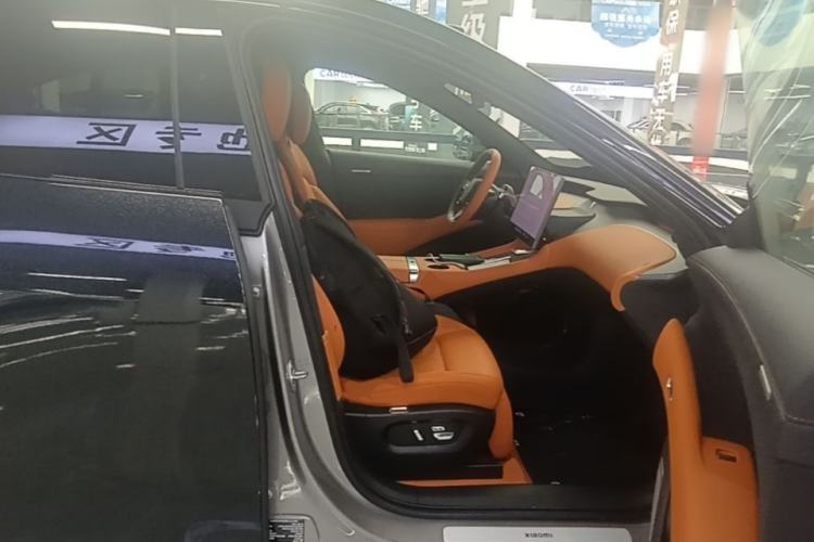 Used Xiaomi Auto YU7 2025 Ultra-Long Range Rear-Wheel Drive Version Right Front Seat