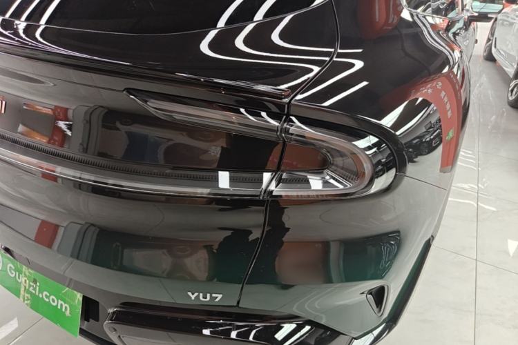 Used Xiaomi Auto YU7 2025 Ultra-Long Range Rear-Wheel Drive Version Right Rear Taillight