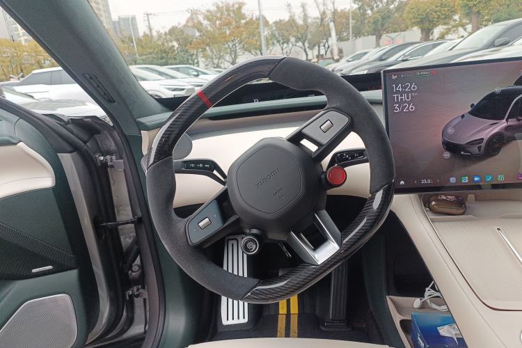 Used Xiaomi Auto YU7 2025 Ultra-Long Range High-Performance All-Wheel-Drive Max Edition Steering Wheel