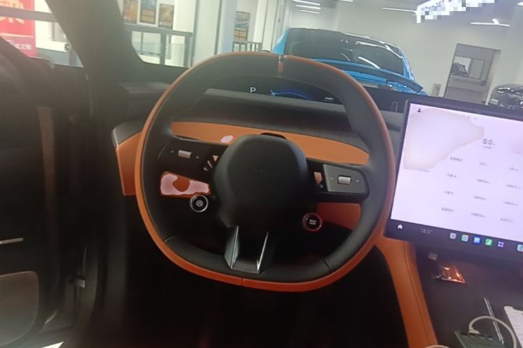 Used Xiaomi Auto YU7 2025 Ultra-Long Range Rear-Wheel Drive Version Steering Wheel