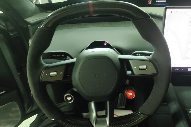 Used Xiaomi Auto YU7 2025 Ultra-Long Range High-Performance All-Wheel-Drive Max Edition Steering Wheel