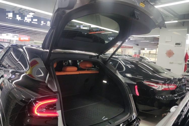 Used Xiaomi Auto YU7 2025 Ultra-Long Range High-Performance All-Wheel-Drive Max Edition Trunk