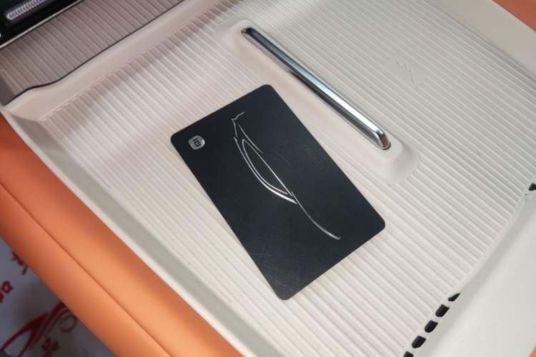 Used Xiaomi Auto YU7 2025 Ultra-Long Range High-Performance All-Wheel-Drive Max Edition Vehicle Key
