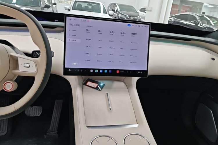 Used Xiaomi Auto YU7 2025 Ultra-Long Range High-Performance All-Wheel-Drive Max Edition Audio And AC Panel