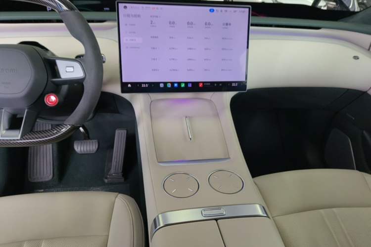 Used Xiaomi Auto YU7 2025 Ultra-Long Range High-Performance All-Wheel-Drive Max Edition Audio And AC Panel
