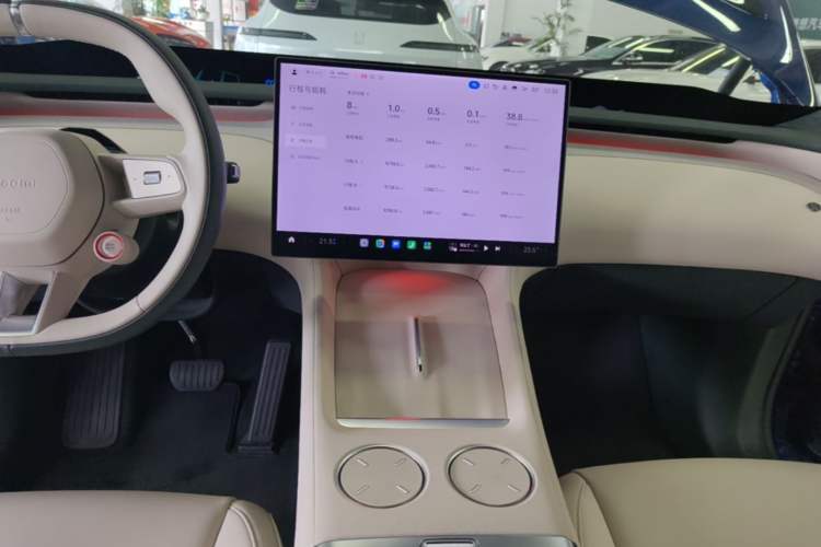 Used Xiaomi Auto YU7 2025 Ultra-Long Range High-Performance All-Wheel-Drive Max Edition Audio And AC Panel