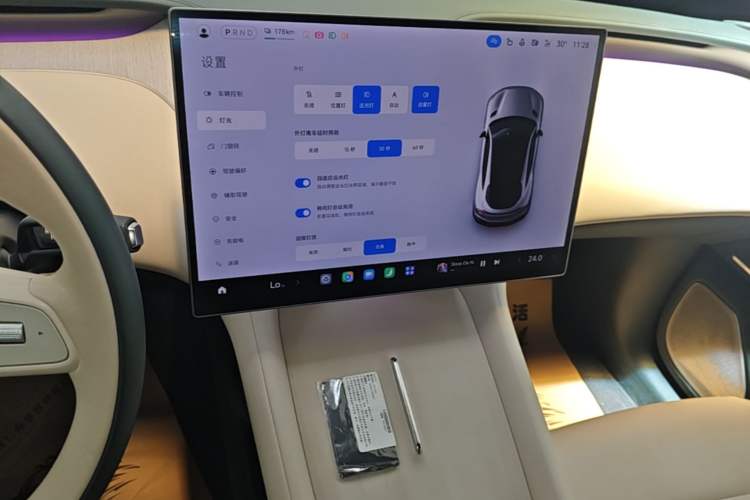 Used Xiaomi Auto YU7 2025 Ultra-Long Range High-Performance All-Wheel-Drive Max Edition Audio And AC Panel