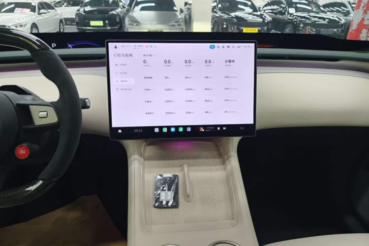 Used Xiaomi Auto YU7 2025 Ultra-Long Range High-Performance All-Wheel-Drive Max Edition Audio And AC Panel