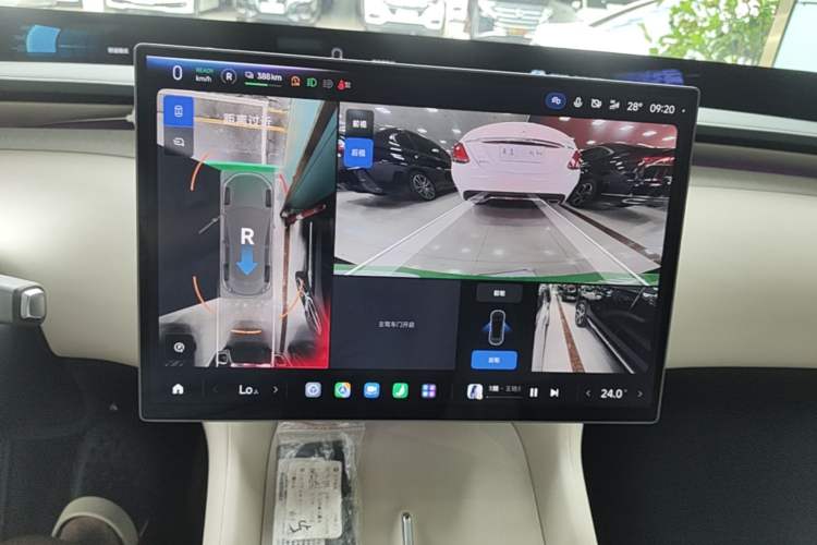 Used Xiaomi Auto YU7 2025 Ultra-Long Range Rear-Wheel Drive Version Audio And AC Panel
