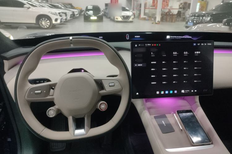 Used Xiaomi Auto YU7 2025 Ultra-Long Range High-Performance All-Wheel-Drive Max Edition Center Console