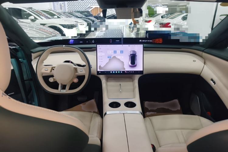 Used Xiaomi Auto YU7 2025 Ultra-Long Range High-Performance All-Wheel-Drive Max Edition Center Console