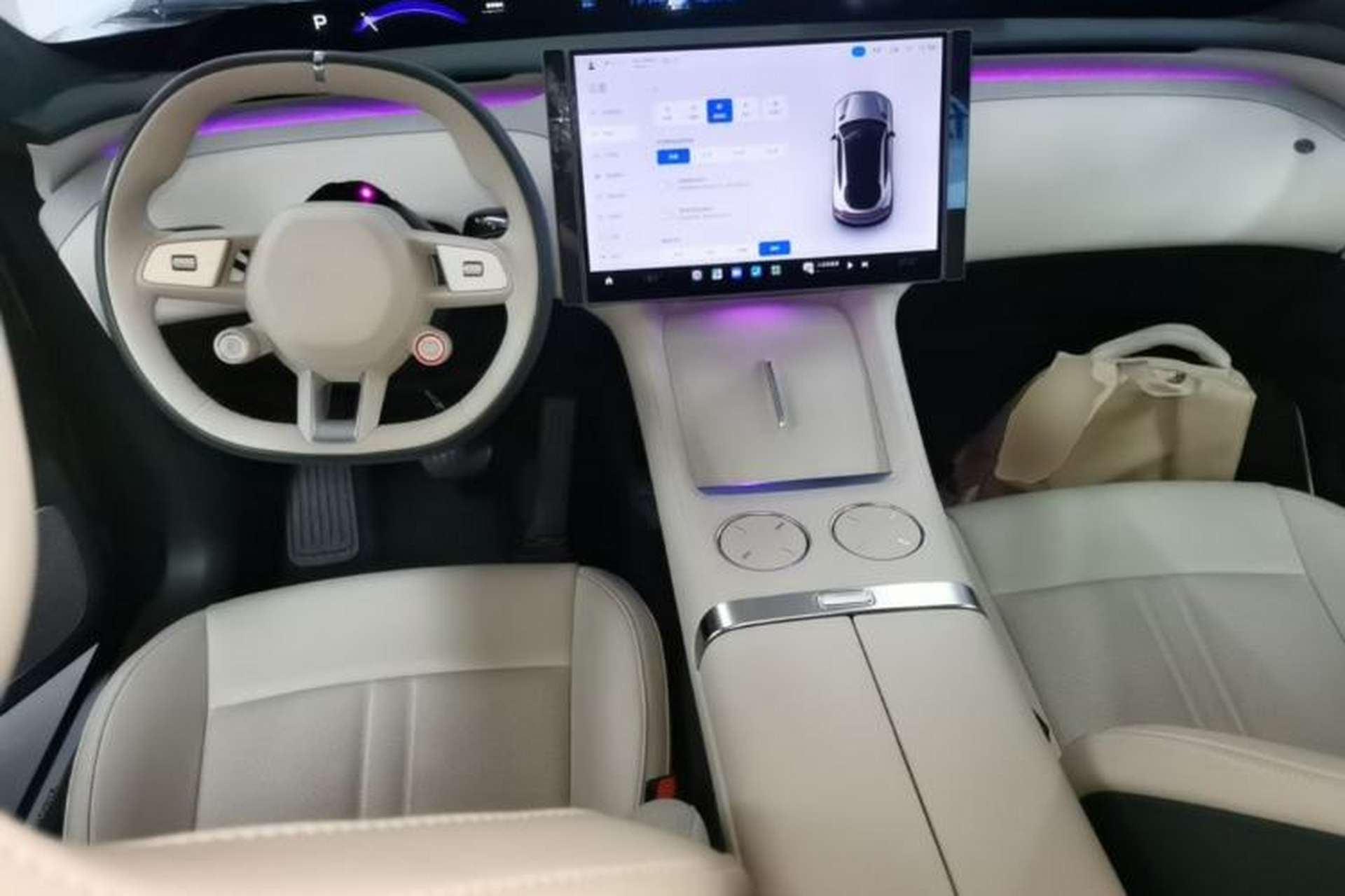 Used Xiaomi Auto YU7 2025 Ultra-Long Range High-Performance All-Wheel-Drive Max Edition Center Console