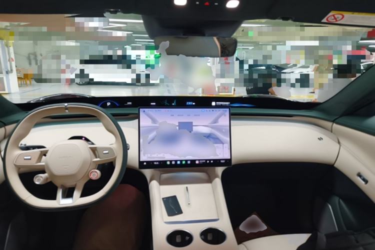 Used Xiaomi Auto YU7 2025 Ultra-Long Range High-Performance All-Wheel-Drive Max Edition Center Console