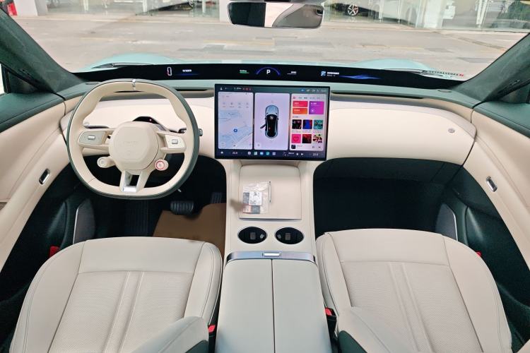 Used Xiaomi Auto YU7 2025 Ultra-Long Range High-Performance All-Wheel-Drive Max Edition Center Console
