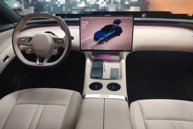 Used Xiaomi Auto YU7 2025 Ultra-Long Range High-Performance All-Wheel-Drive Max Edition Center Console