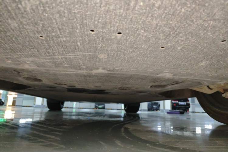 Used Xiaomi Auto YU7 2025 Ultra-Long Range All-Wheel Drive Pro Version Chassis Front