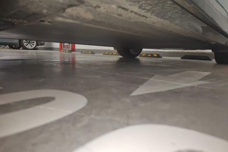 Used Xiaomi Auto YU7 2025 Ultra-Long Range All-Wheel Drive Pro Version Chassis Front Left