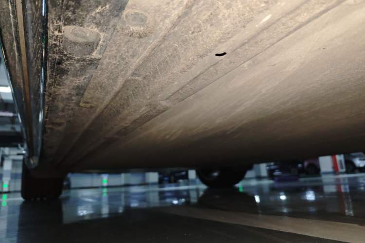 Used Xiaomi Auto YU7 2025 Ultra-Long Range All-Wheel Drive Pro Version Chassis Front Right