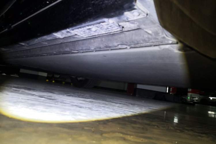 Used Xiaomi Auto YU7 2025 Ultra-Long Range High-Performance All-Wheel-Drive Max Edition Chassis Rear Left