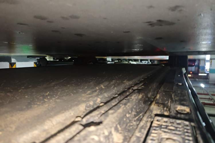 Used Xiaomi Auto YU7 2025 Ultra-Long Range High-Performance All-Wheel-Drive Max Edition Chassis Rear Left
