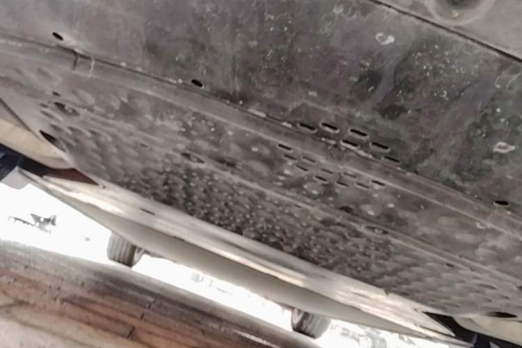 Used Xiaomi Auto YU7 2025 Ultra-Long Range High-Performance All-Wheel-Drive Max Edition Chassis Rear