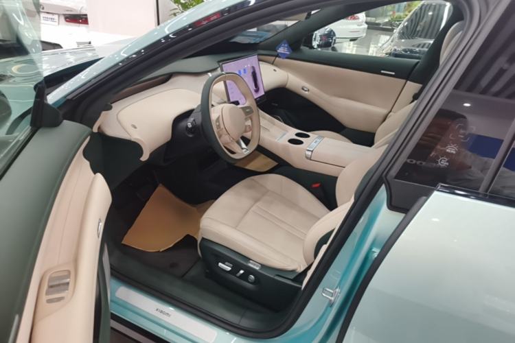 Used Xiaomi Auto YU7 2025 Ultra-Long Range High-Performance All-Wheel-Drive Max Edition Driver Seat