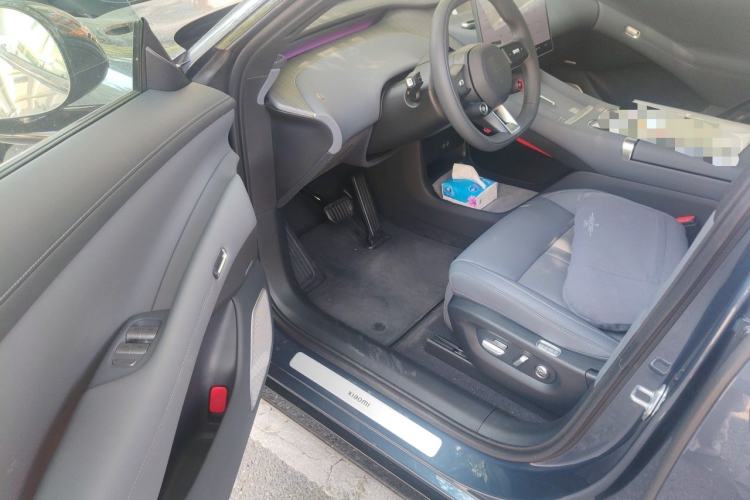 Used Xiaomi Auto YU7 2025 Ultra-Long Range Rear-Wheel Drive Version Driver Seat