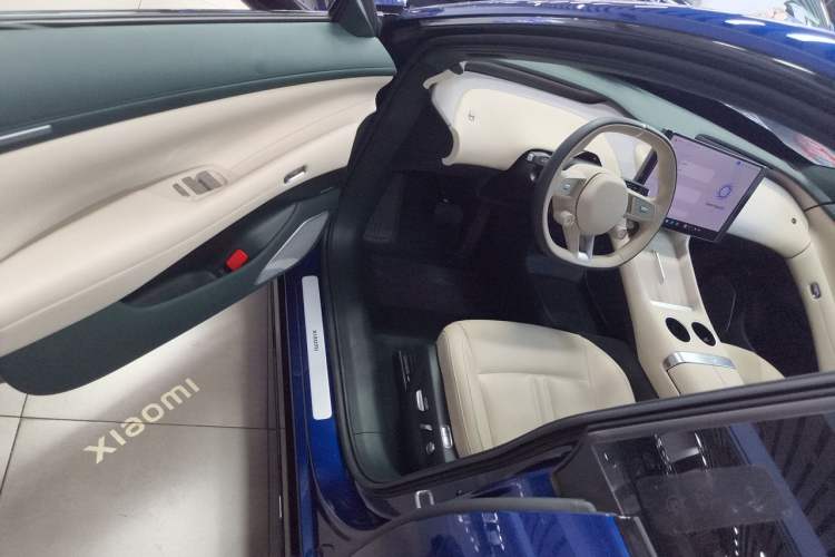 Used Xiaomi Auto YU7 2025 Ultra-Long Range High-Performance All-Wheel-Drive Max Edition Driver Seat