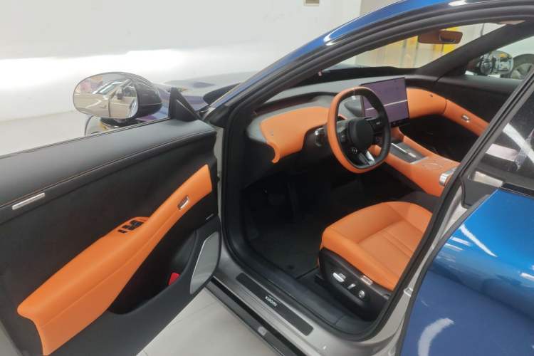 Used Xiaomi Auto YU7 2025 Ultra-Long Range High-Performance All-Wheel-Drive Max Edition Driver Seat