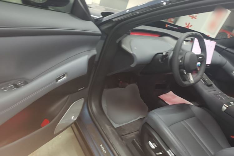 Used Xiaomi Auto YU7 2025 Ultra-Long Range High-Performance All-Wheel-Drive Max Edition Driver Seat