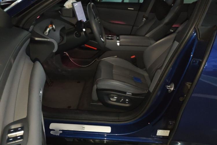 Used Xiaomi Auto YU7 2025 Ultra-Long Range All-Wheel Drive Pro Version Driver Seat