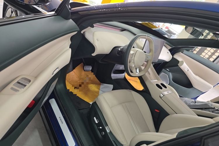 Used Xiaomi Auto YU7 2025 Ultra-Long Range High-Performance All-Wheel-Drive Max Edition Driver Seat