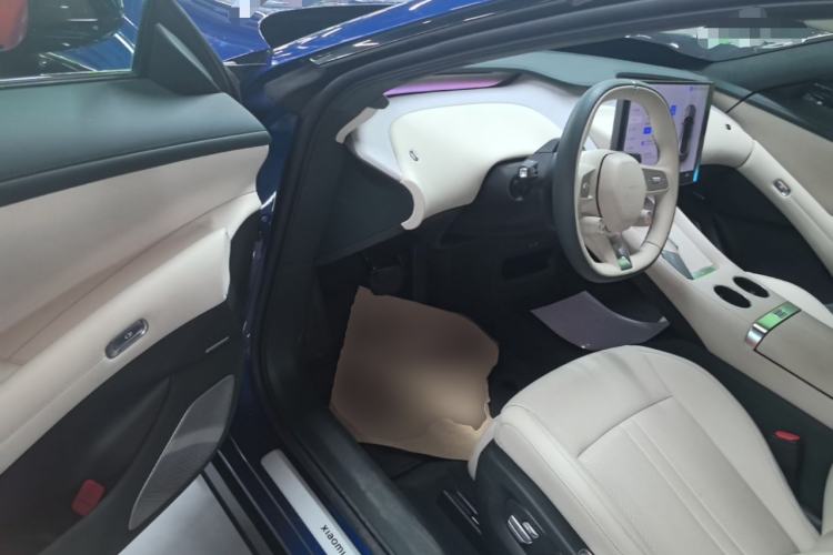 Used Xiaomi Auto YU7 2025 Ultra-Long Range High-Performance All-Wheel-Drive Max Edition Driver Seat