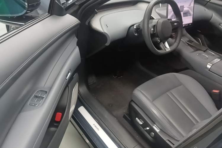 Used Xiaomi Auto YU7 2025 Ultra-Long Range High-Performance All-Wheel-Drive Max Edition Driver Seat
