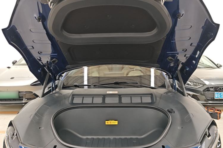 Used Xiaomi Auto YU7 2025 Ultra-Long Range High-Performance All-Wheel-Drive Max Edition Engine Bay