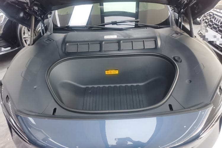 Used Xiaomi Auto YU7 2025 Ultra-Long Range High-Performance All-Wheel-Drive Max Edition Engine Bay