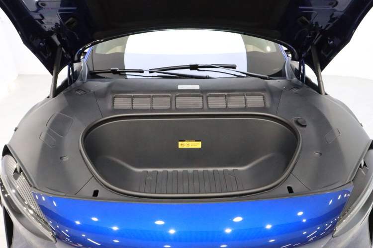 Used Xiaomi Auto YU7 2025 Ultra-Long Range Rear-Wheel Drive Version Engine Bay