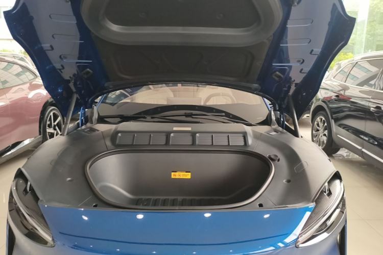 Used Xiaomi Auto YU7 2025 Ultra-Long Range High-Performance All-Wheel-Drive Max Edition Engine Bay