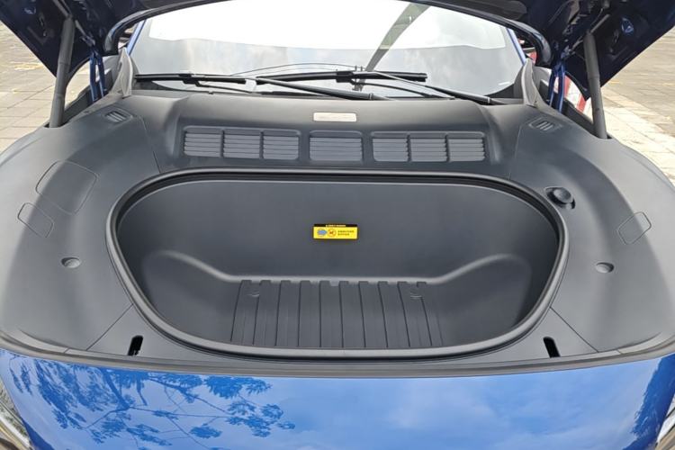 Used Xiaomi Auto YU7 2025 Ultra-Long Range High-Performance All-Wheel-Drive Max Edition Engine Bay