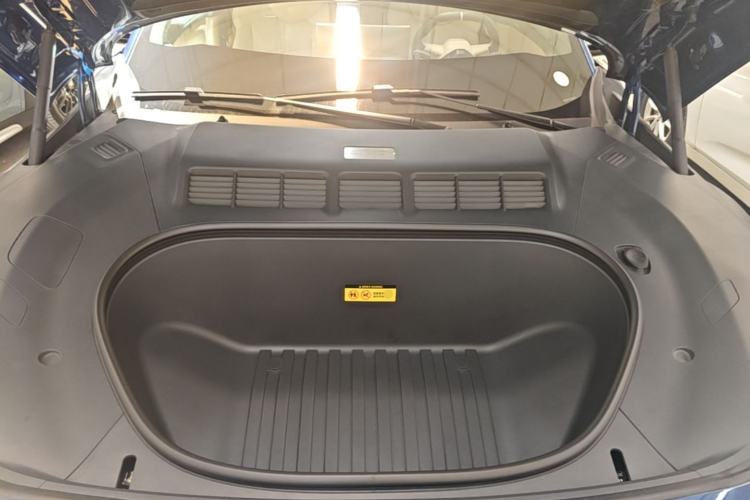 Used Xiaomi Auto YU7 2025 Ultra-Long Range High-Performance All-Wheel-Drive Max Edition Engine Bay