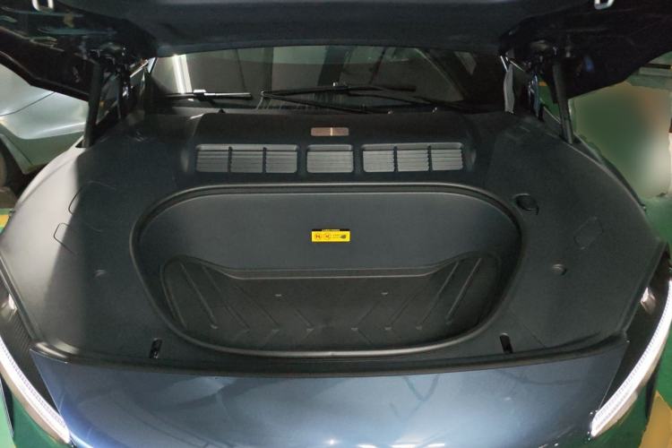 Used Xiaomi Auto YU7 2025 Ultra-Long Range High-Performance All-Wheel-Drive Max Edition Engine Bay