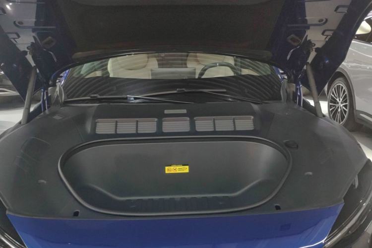 Used Xiaomi Auto YU7 2025 Ultra-Long Range High-Performance All-Wheel-Drive Max Edition Engine Bay
