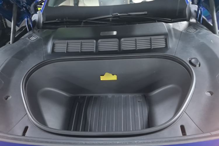 Used Xiaomi Auto YU7 2025 Ultra-Long Range High-Performance All-Wheel-Drive Max Edition Engine Bay
