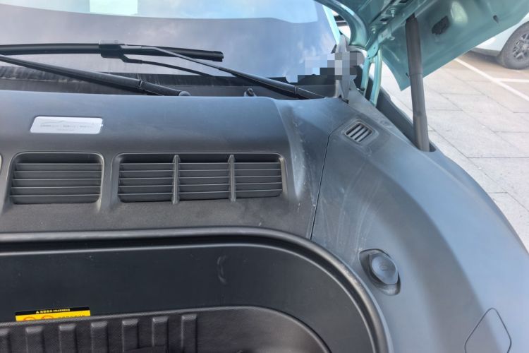 Used Xiaomi Auto YU7 2025 Ultra-Long Range High-Performance All-Wheel-Drive Max Edition Engine Bay Left