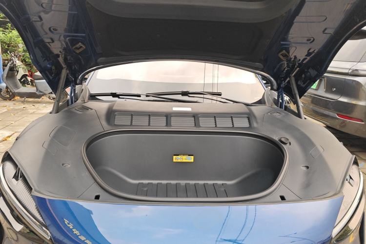 Used Xiaomi Auto YU7 2025 Ultra-Long Range High-Performance All-Wheel-Drive Max Edition Engine Bay