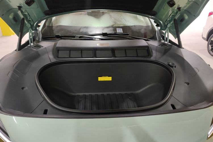 Used Xiaomi Auto YU7 2025 Ultra-Long Range High-Performance All-Wheel-Drive Max Edition Engine Bay