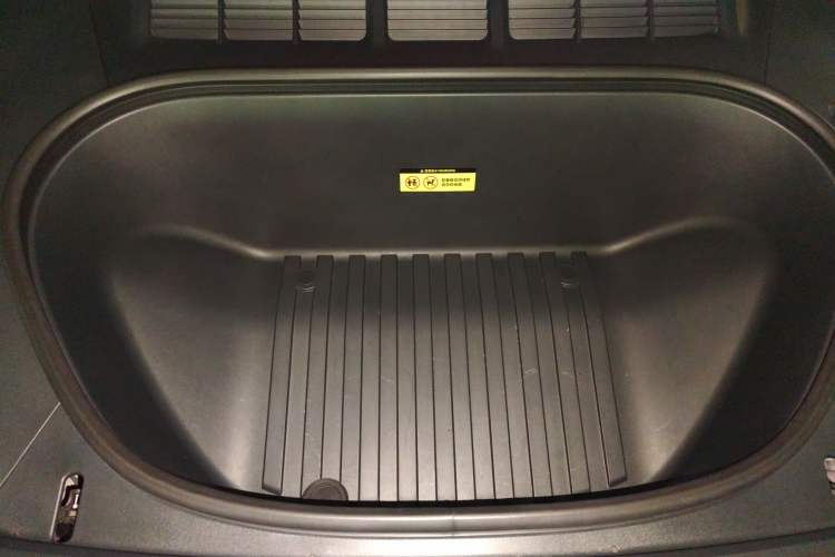 Used Xiaomi Auto YU7 2025 Ultra-Long Range High-Performance All-Wheel-Drive Max Edition Engine Bay
