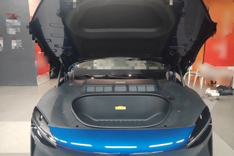 Used Xiaomi Auto YU7 2025 Ultra-Long Range High-Performance All-Wheel-Drive Max Edition Engine Bay