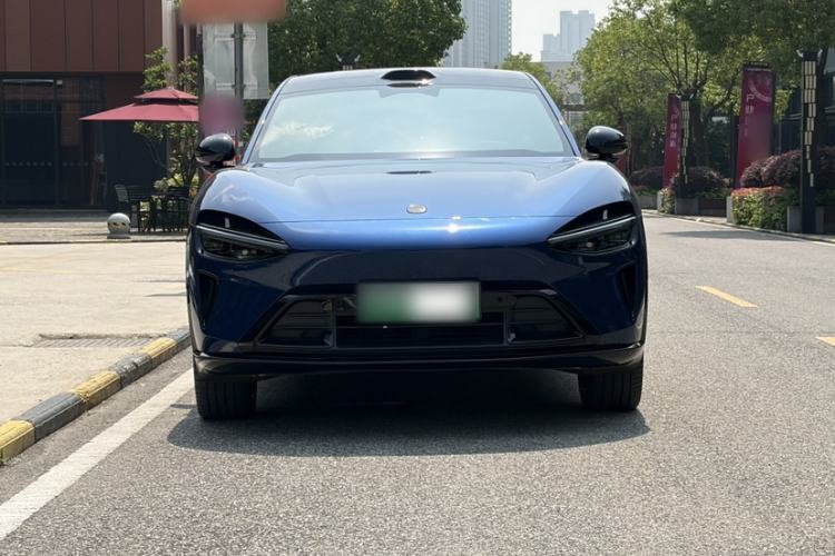 Used Xiaomi Auto YU7 2025 Ultra-Long Range High-Performance All-Wheel-Drive Max Edition Exterior 3